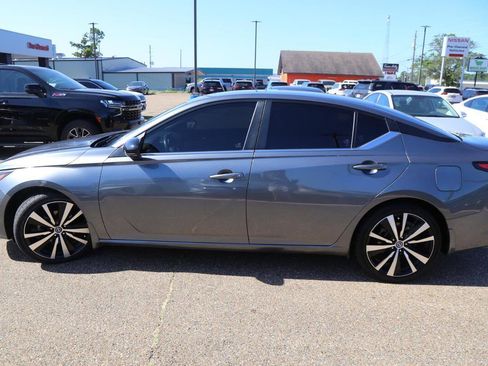 Used 2022 Nissan Altima 2.0 SR image 6