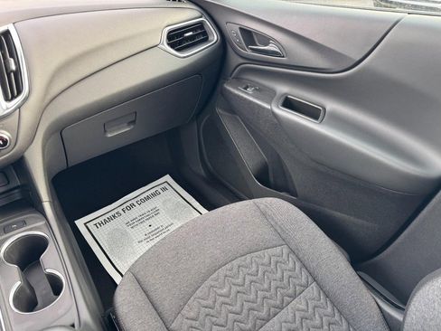 Certified 2024 Chevrolet Equinox LT FWD image 15