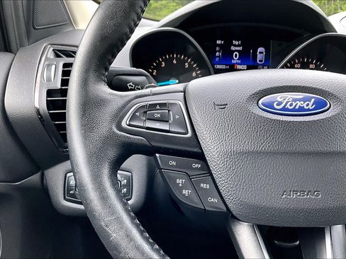 Used 2017 Ford Escape Titanium AWD/4WD image 25