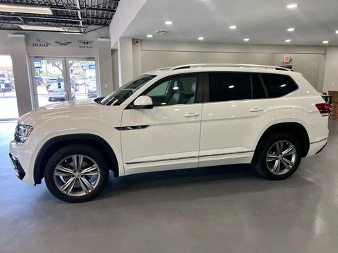 Used 2019 Volkswagen Atlas SEL R-Line image 5