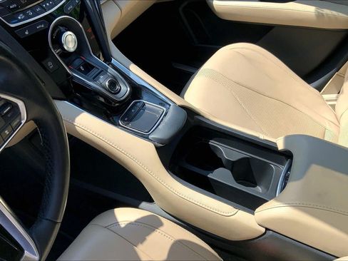 Used 2019 Acura RDX w/ Technology Package AWD/4WD image 18