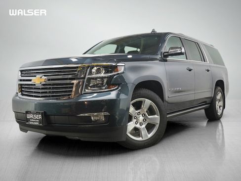 Used 2019 Chevrolet Suburban Premier AWD/4WD image 1