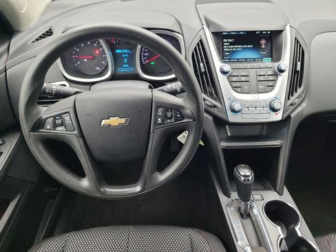 Used 2017 Chevrolet Equinox LS image 22