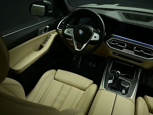 Used 2021 BMW X7 xDrive40i w/ Premium Package AWD/4WD image 48