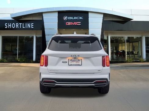 Used 2023 Kia Sorento SX image 4