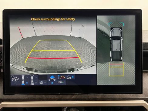 Used 2024 Toyota Tacoma Limited image 26