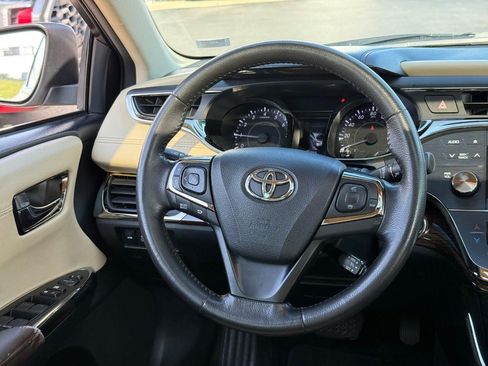 Used 2013 Toyota Avalon XLE Premium FWD image 13