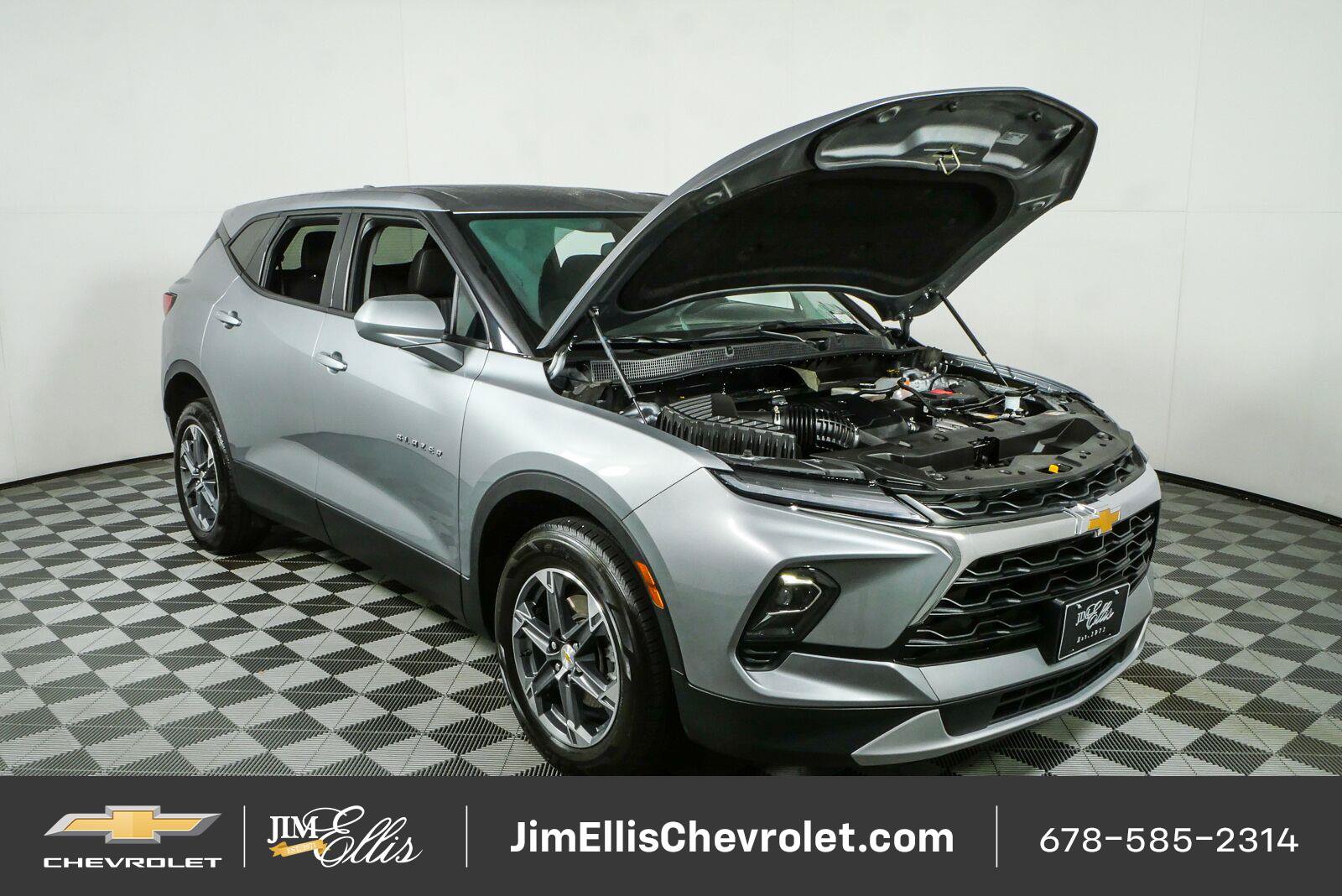 Certified 2025 Chevrolet Blazer LT AWD/4WD image 32