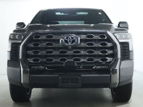 Used 2024 Toyota Tundra Platinum AWD/4WD image 5