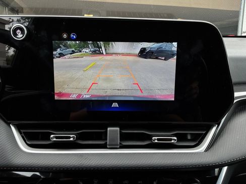 Used 2025 Chevrolet Equinox LT FWD image 29