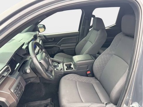 Used 2024 Toyota Tacoma SR5 image 18