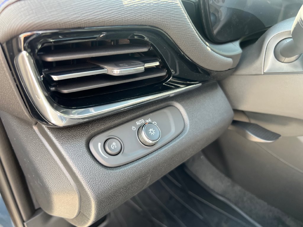 New 2026 Buick Envista Sport Touring w/ Convenience I Package FWD image 17