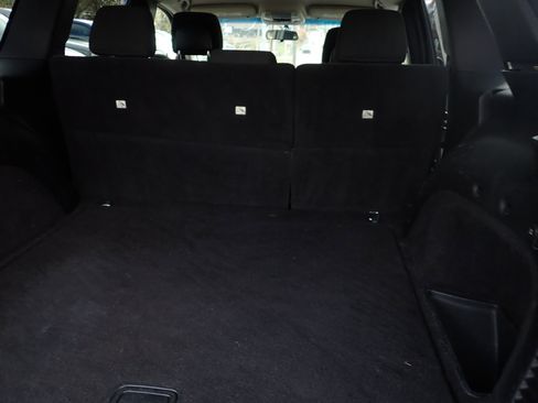 Used 2012 Jeep Grand Cherokee Laredo w/ Laredo E Group image 21