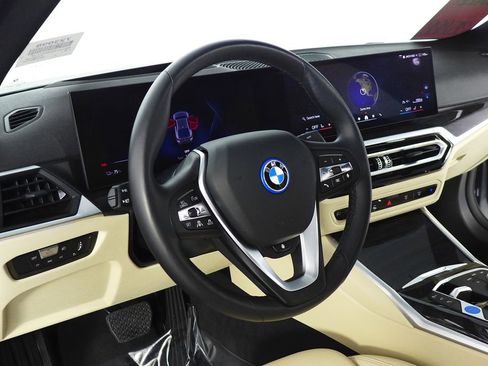 Used 2024 BMW i4 eDrive35 w/ Premium Package RWD image 31