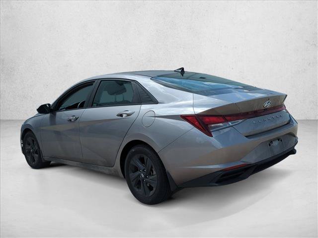 Used 2023 Hyundai Elantra SEL FWD image 5