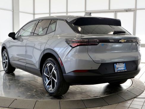 Certified 2025 Chevrolet Equinox EV LT image 6