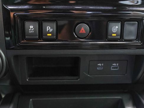 Used 2023 Nissan Titan PRO-4X w/ Off Road Protection Package AWD/4WD image 22