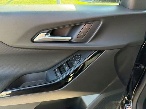 New 2026 Chevrolet Equinox LT w/ Safety and Technology Package FWD image 24