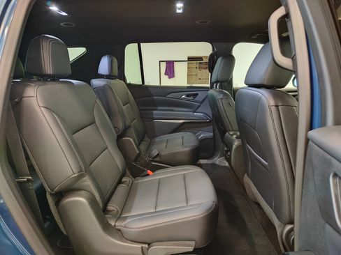 Used 2026 Chevrolet Traverse LT AWD/4WD image 19