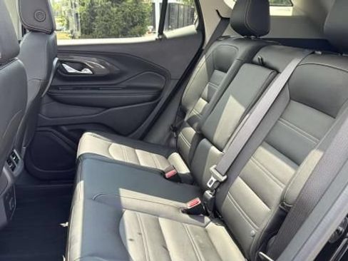 Certified 2024 GMC Terrain Denali w/ Denali Premium Package AWD/4WD image 32