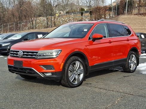 Used 2019 Volkswagen Tiguan SEL Premium image 1