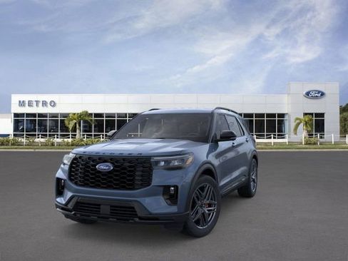 New 2026 Ford Explorer ST-Line w/ ST-Line Street Pack image 2