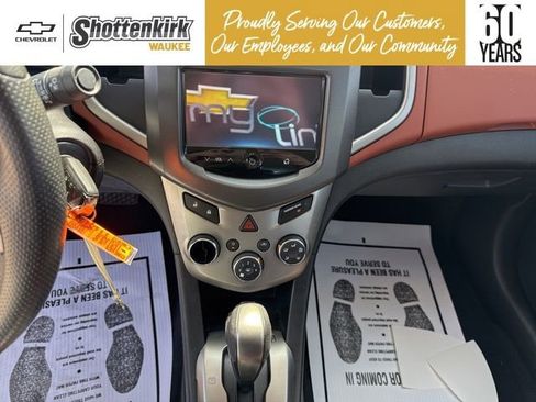 Used 2016 Chevrolet Sonic LT image 31