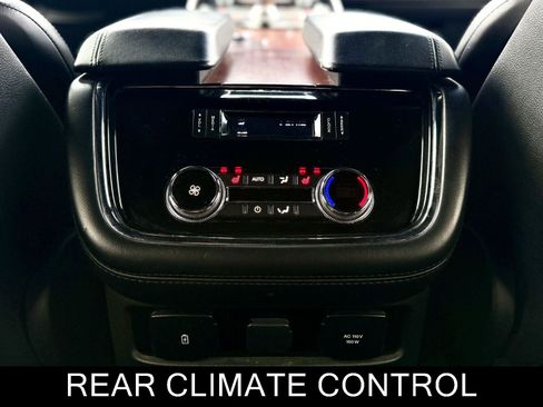 Used 2021 Lincoln Navigator Reserve AWD/4WD image 19