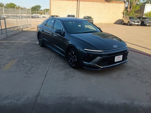 Used 2025 Hyundai Sonata SEL FWD image 6
