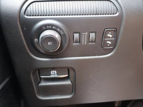 Used 2023 Jeep Wagoneer Series II AWD/4WD image 16