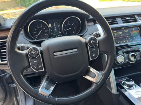 Used 2017 Land Rover Discovery HSE AWD/4WD image 17