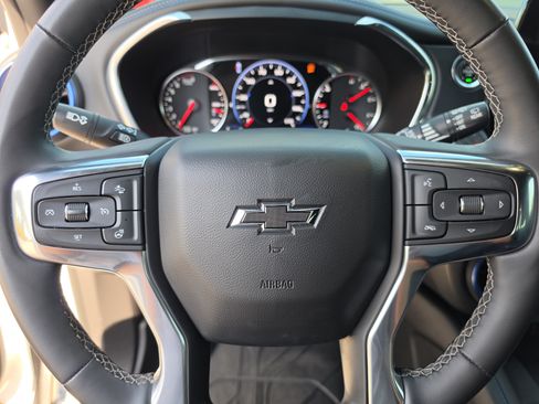 Used 2023 Chevrolet Blazer RS FWD image 35