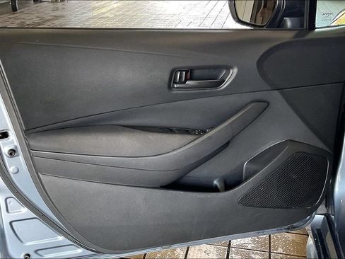 Used 2024 Toyota Corolla LE FWD image 2