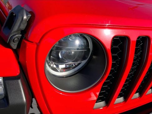 Used 2023 Jeep Gladiator Rubicon w/ LED Lighting Group AWD/4WD image 28