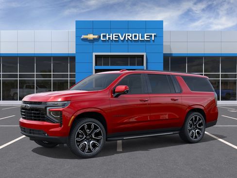 New 2026 Chevrolet Suburban RST AWD/4WD image 2
