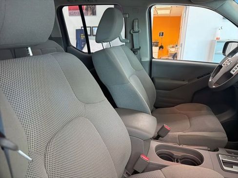 Used 2019 Nissan Frontier SV AWD/4WD image 21