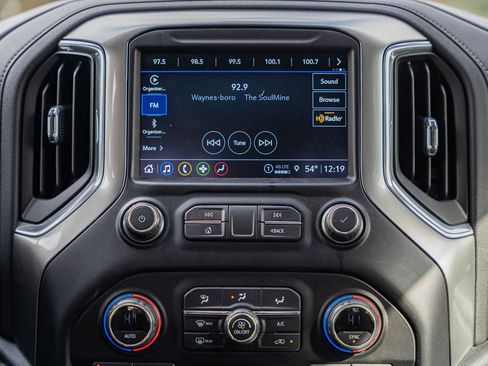 Used 2021 Chevrolet Silverado 1500 LT Trail Boss w/ Convenience Package II image 32