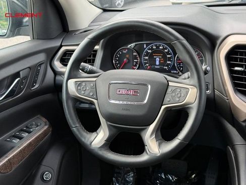 Used 2023 GMC Acadia Denali w/ Denali Technology Package AWD/4WD image 16