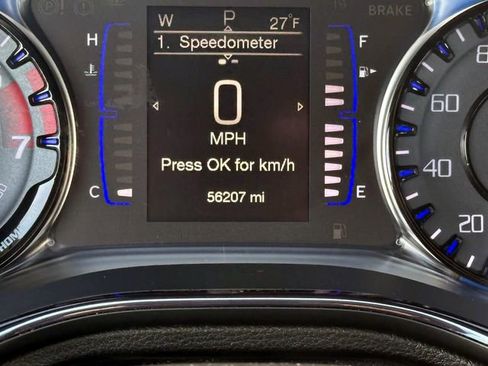 Used 2016 Chrysler 200 S w/ Comfort Group image 22