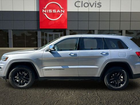 Used 2017 Jeep Grand Cherokee Limited w/ Luxury Group II RWD image 6