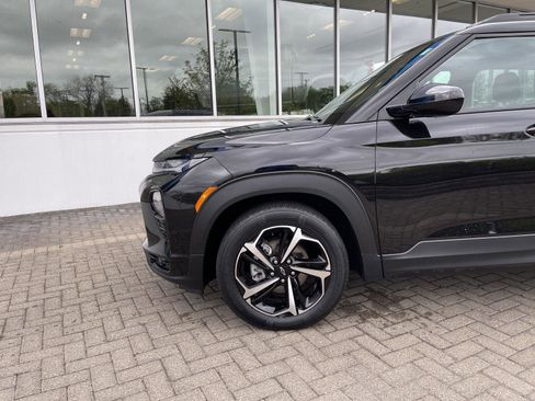 Used 2022 Chevrolet TrailBlazer RS FWD image 9
