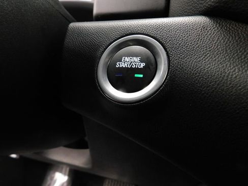 Used 2024 GMC Terrain SLE image 24