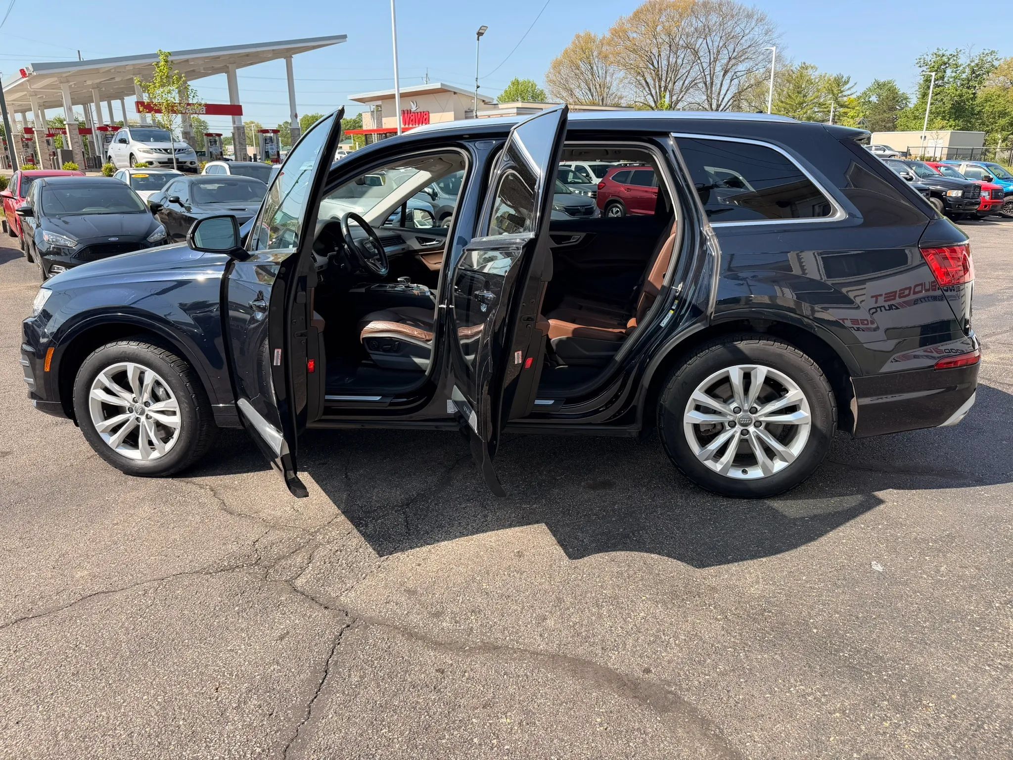 Used 2017 Audi Q7 2.0T Premium Plus w/ Premium Plus Package AWD/4WD image 11