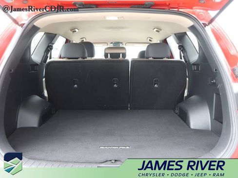 Used 2022 Hyundai Santa Fe SEL FWD image 14