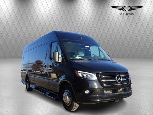 Used 2023 Mercedes-Benz Sprinter 3500 image 7