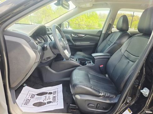 Used 2017 Nissan Rogue SL w/ SL Premium Package image 15