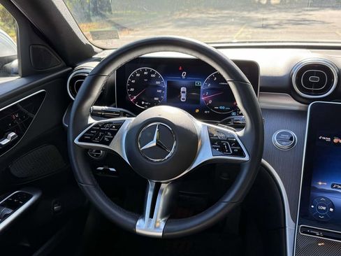 Used 2022 Mercedes-Benz C 300 4MATIC Sedan image 9