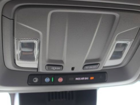 Used 2024 GMC Sierra 1500 Elevation AWD/4WD image 11