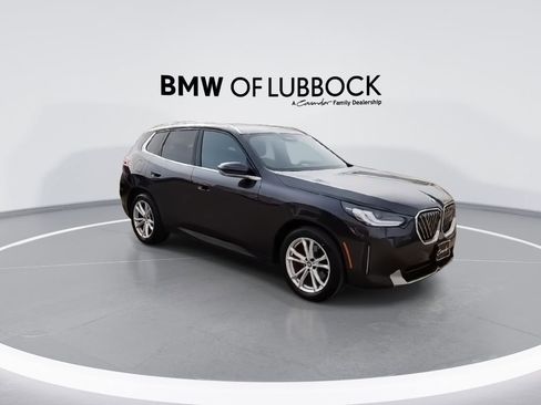 Used 2025 BMW X3 xDrive30i AWD/4WD image 2