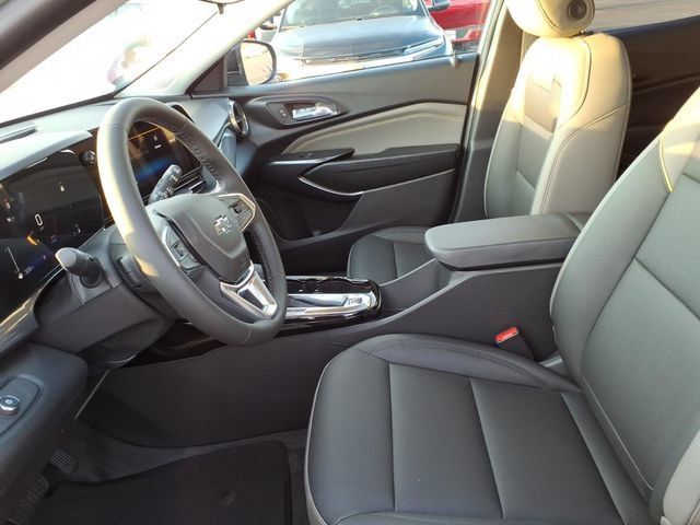 New 2026 Chevrolet Trax ACTIV w/ Sunroof Package FWD image 10